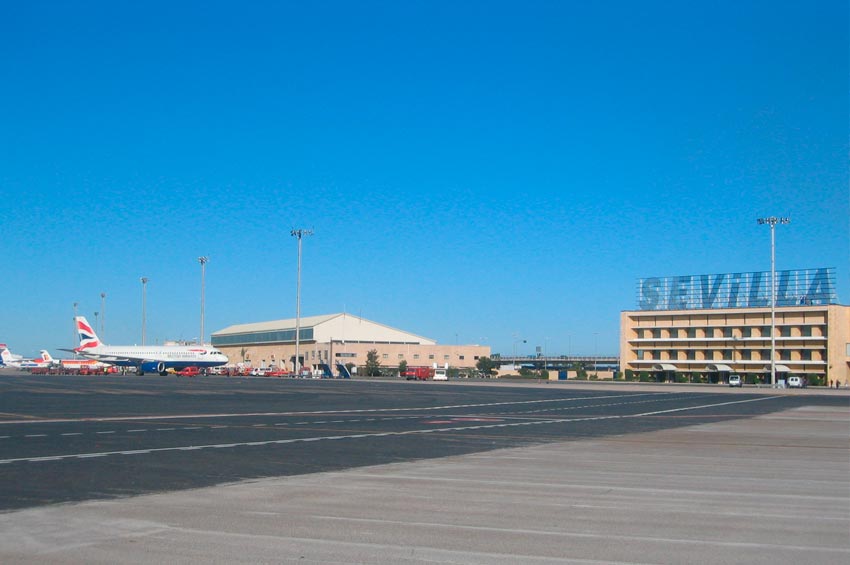 Alquiler de coches en Sevilla Aeropuerto: BCO Bookings